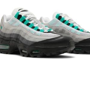 Women’s Nike air max 95